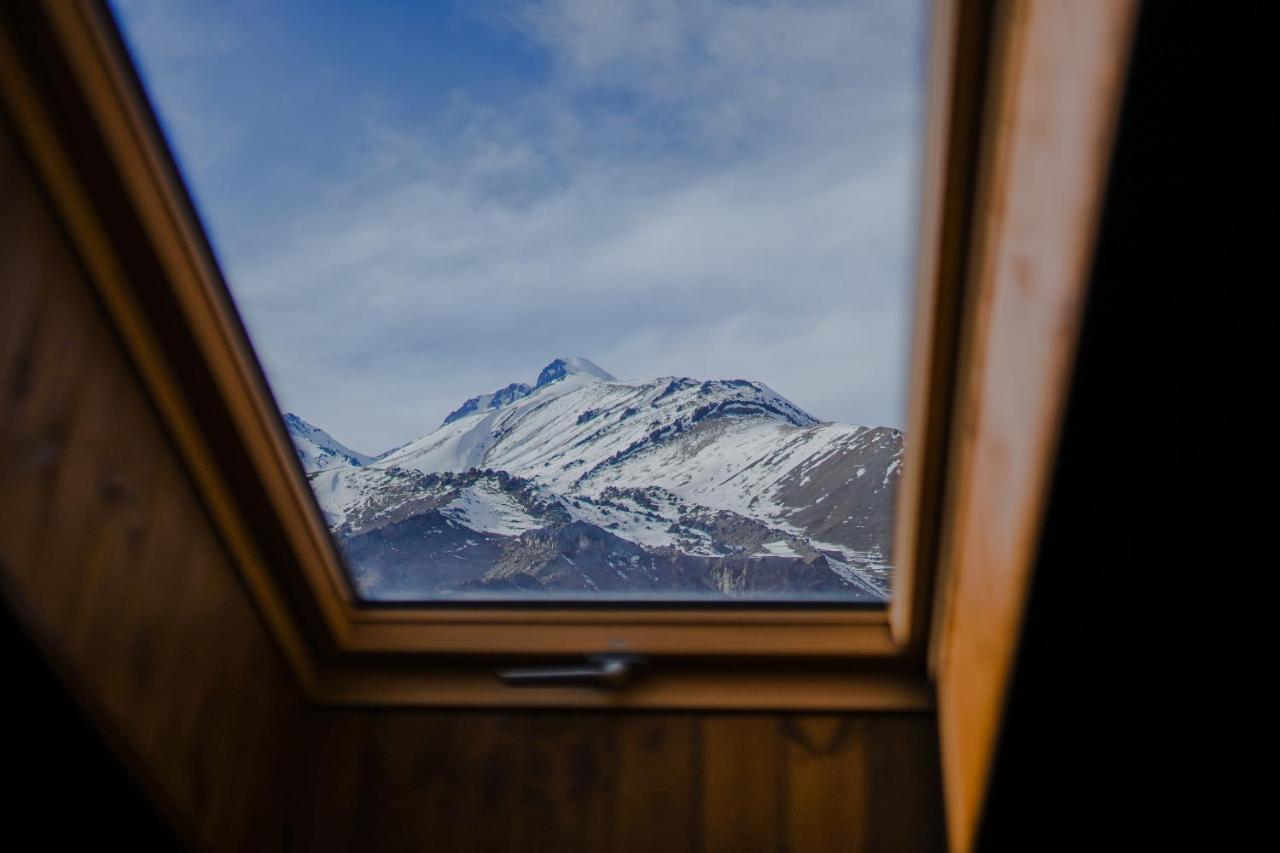 Suatis Resort Kazbegi Eksteriør billede