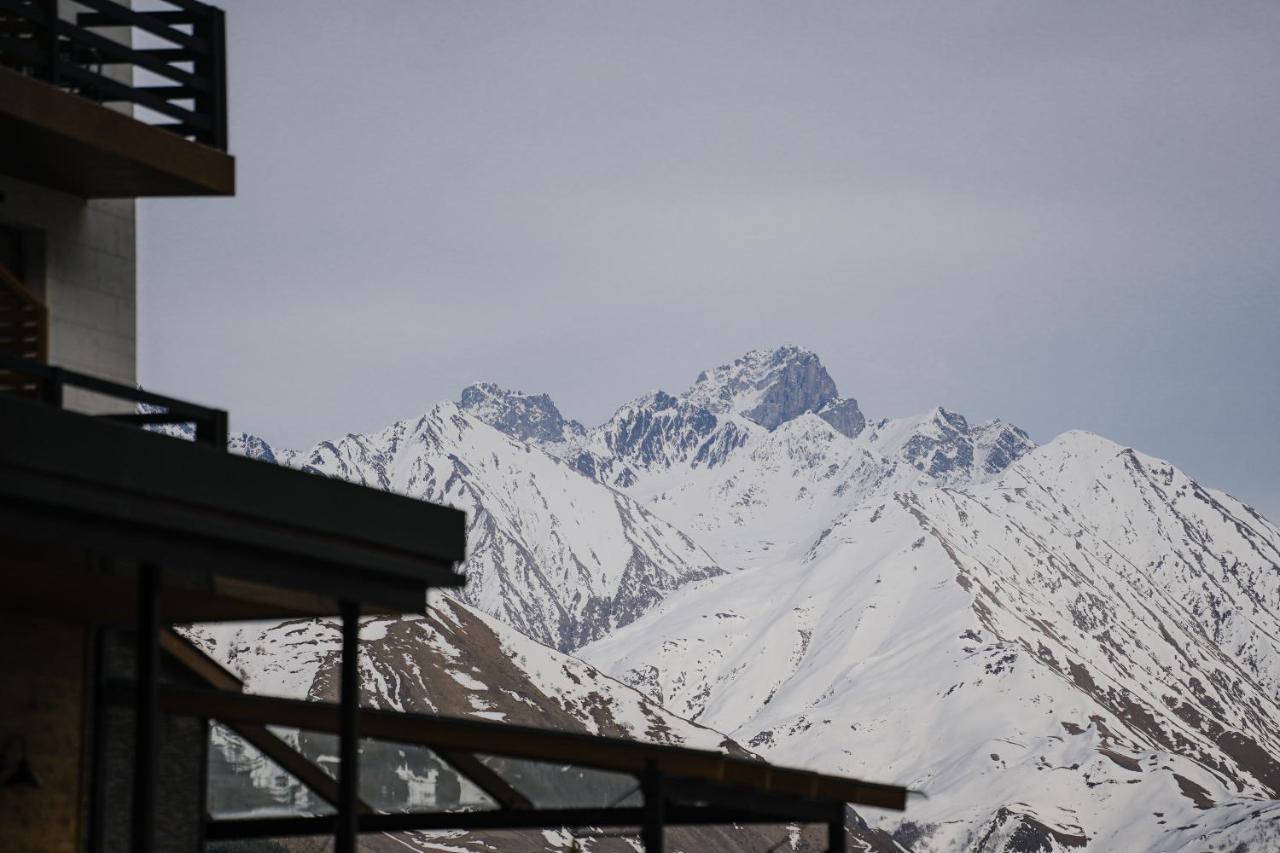 Suatis Resort Kazbegi Eksteriør billede