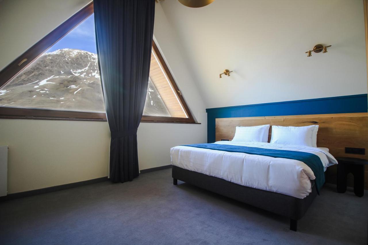 Suatis Resort Kazbegi Eksteriør billede