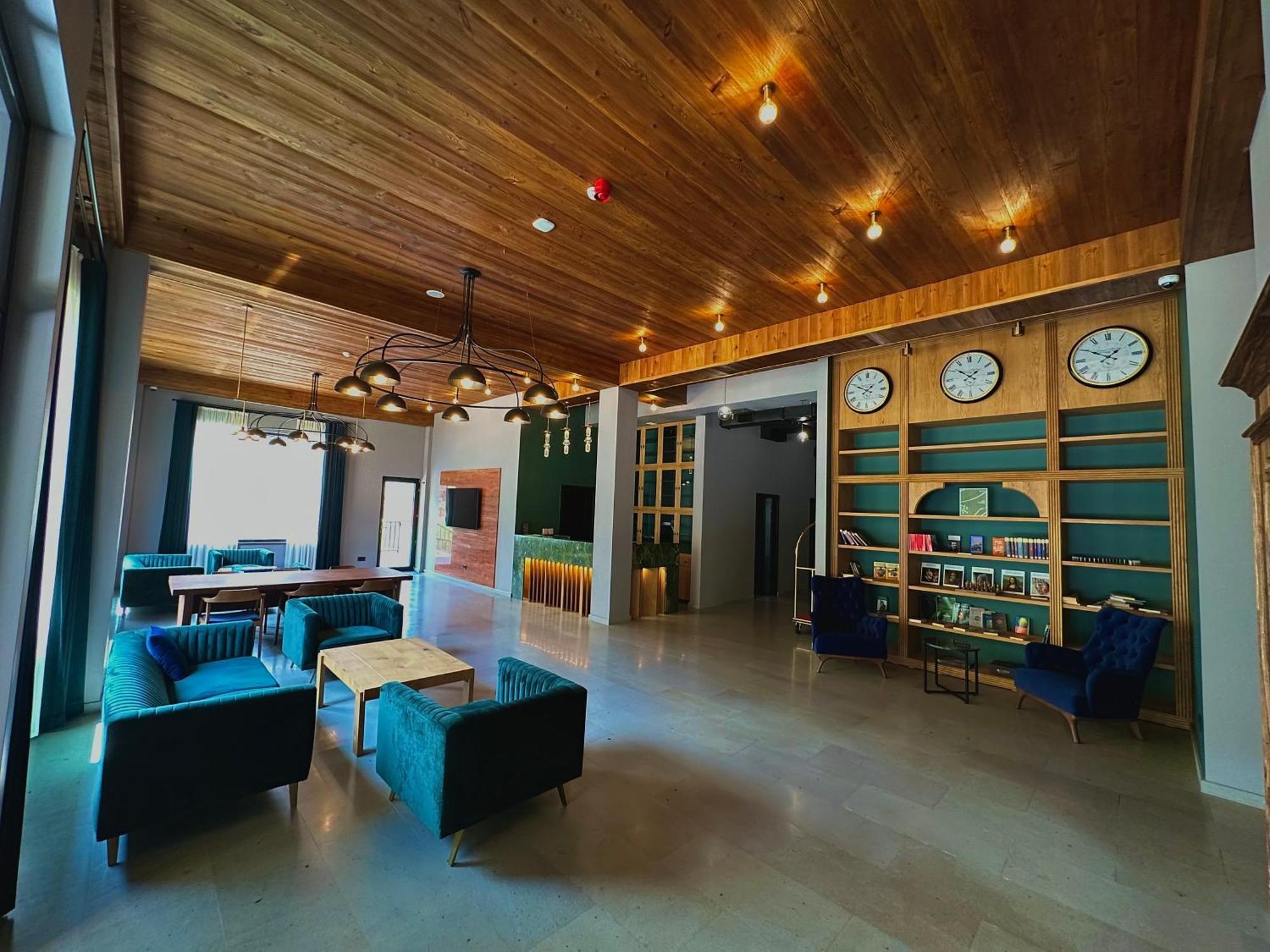 Suatis Resort Kazbegi Eksteriør billede
